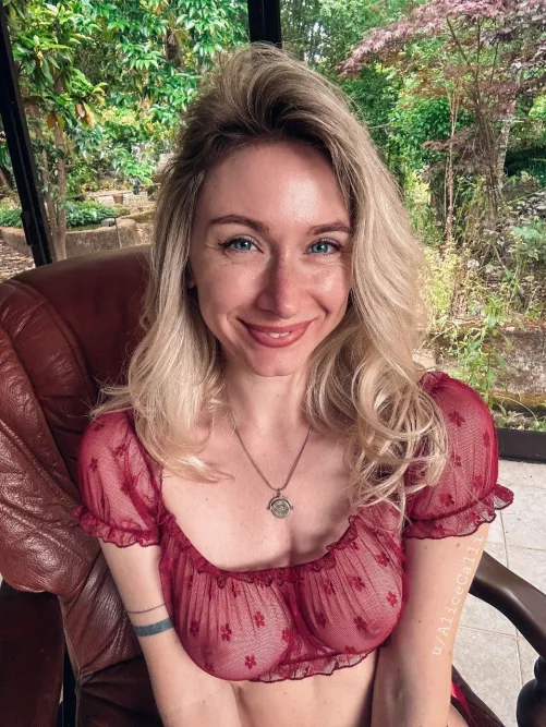 Dont you wish your gf was hot like me by AliceCalli