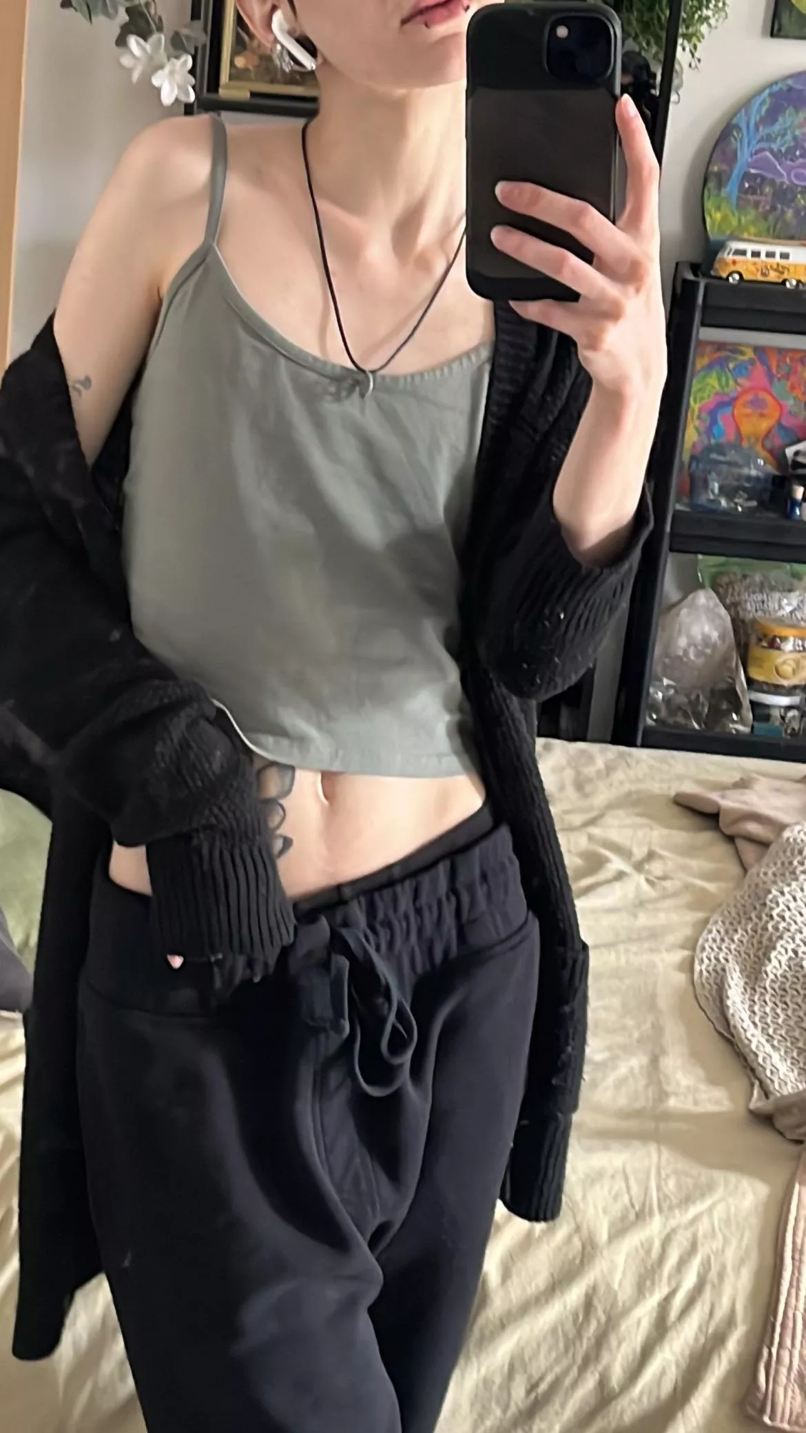 Feeling useless with all those clothes on and no one to please.. ;; posted by Mortuus_Insecta