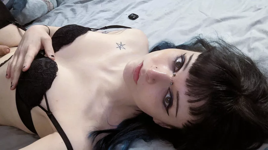 fold me like a pretzel ;) by tallgothtgirl