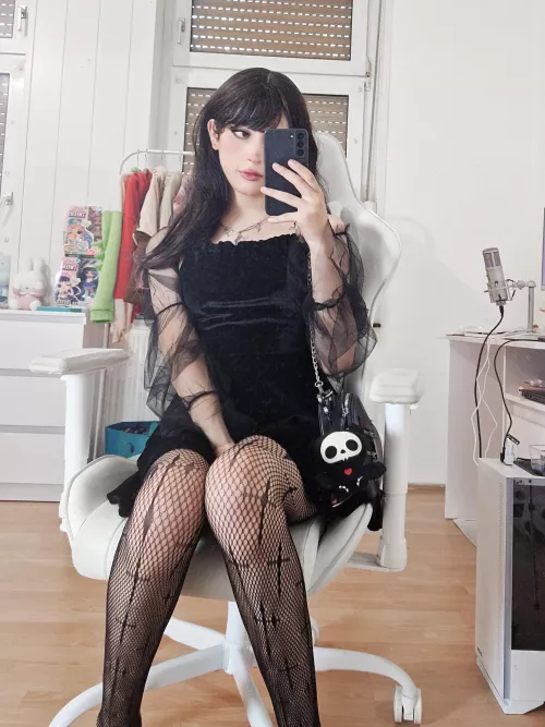 going out today, dont know how to feel in this outfit 🙈💗 by puruchuu