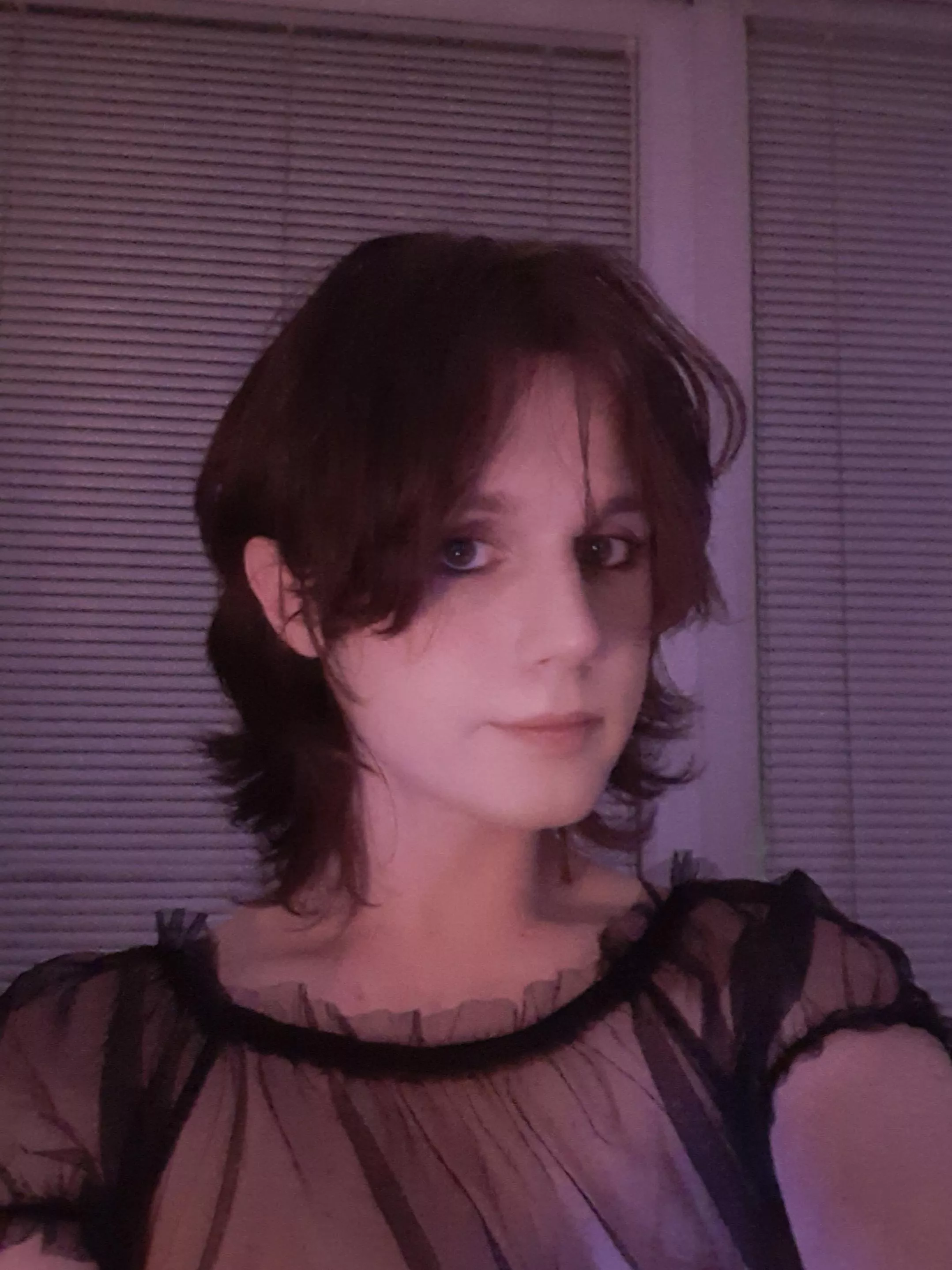 Good evening 🖤 posted by jaksemate