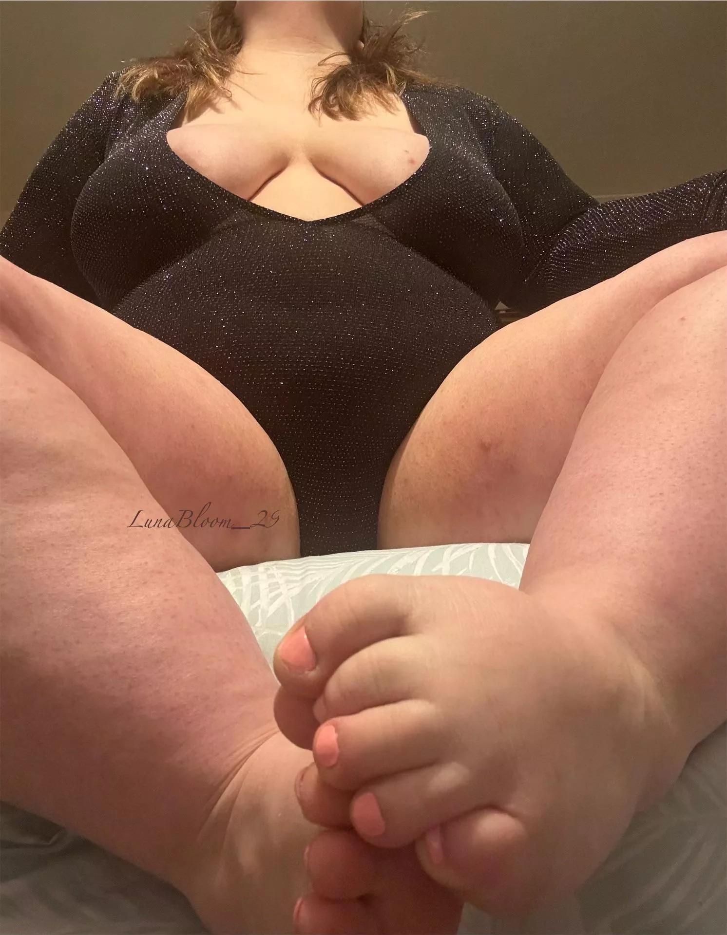 Hello, down there. posted by LunaBloom_29