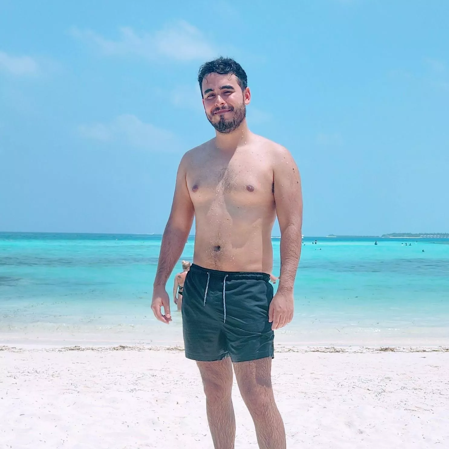 Hey everyone, anyone for a swim 😊  posted by bastian_cnm