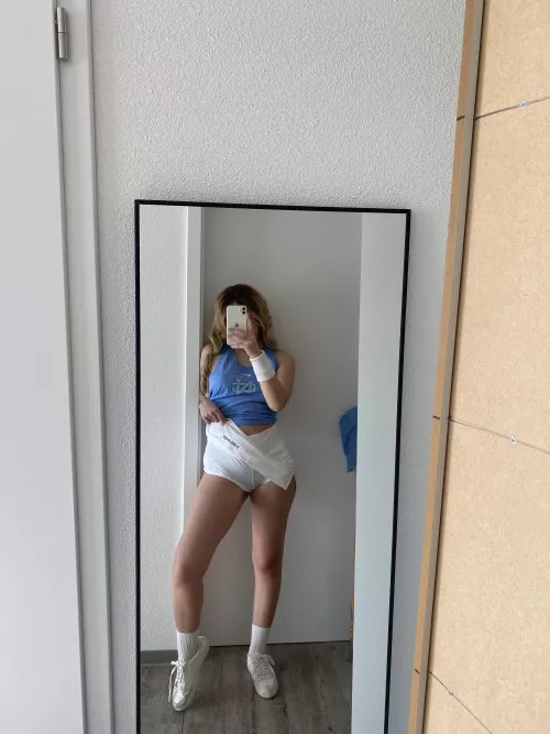 How do I get d pics from older men (2006) by Klutzy-Island-4395