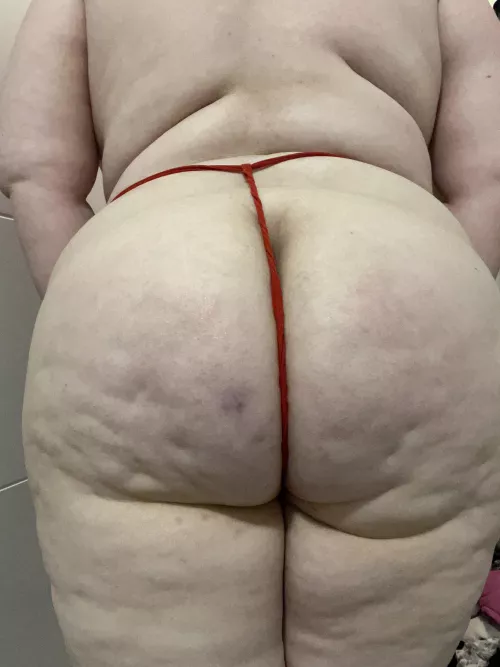 I need a spanking please  by Cherriewestxo