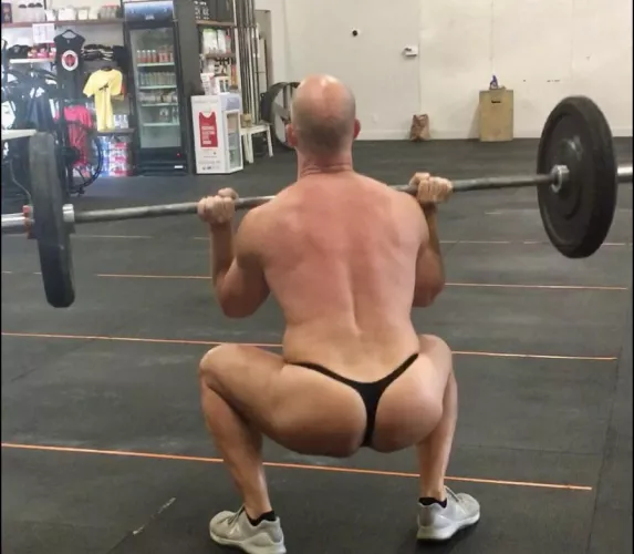 I squat… by Dilfstripper