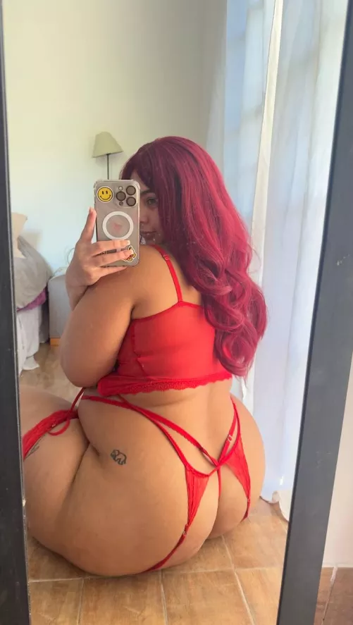 Just curious, would you masturbate to them if I sent you in a nudes?? by sofialoveofficial