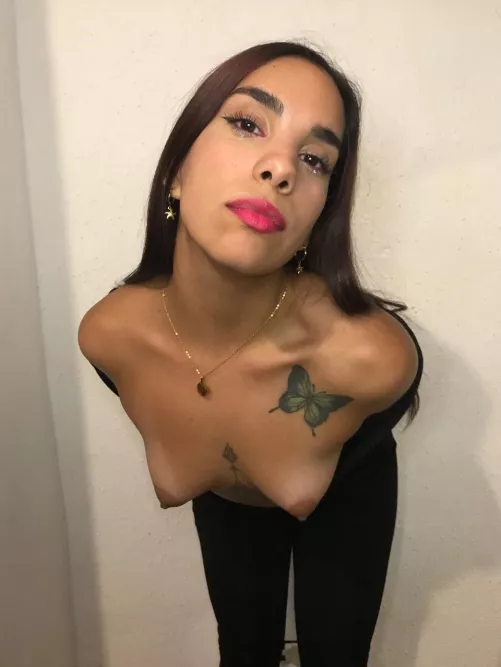 Love showing off my tits here by AidaAcostaAA