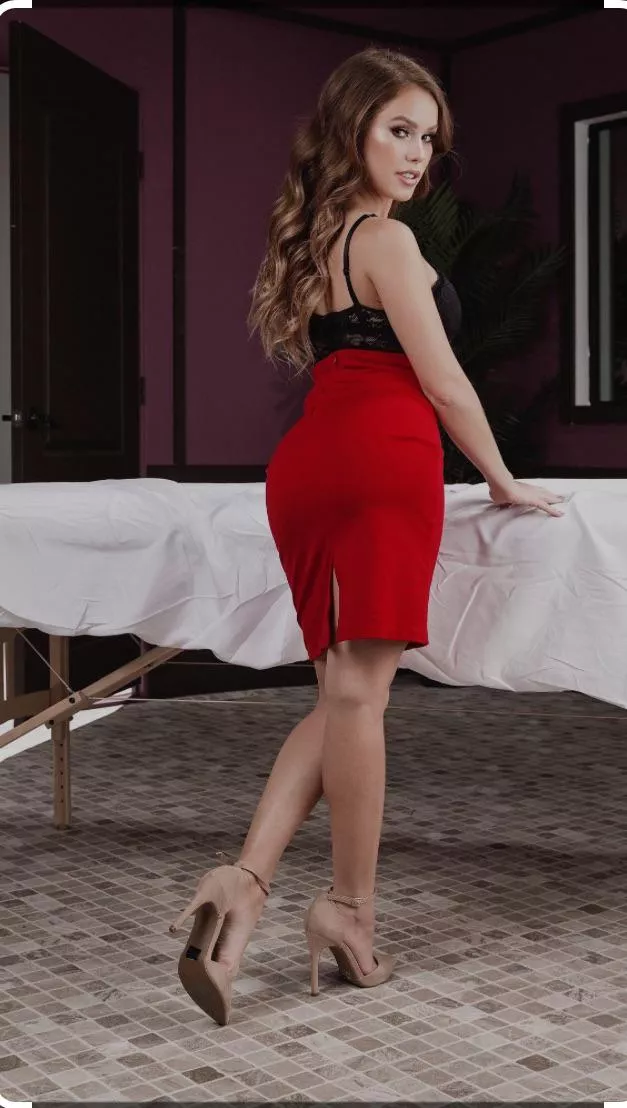 Megan Rain posted by [deleted]