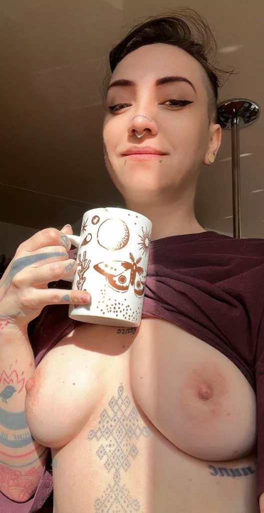 morning coffee  posted by UrsinaeVespera