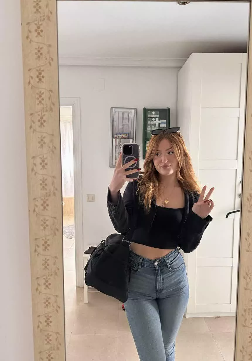 My outfit of the day. thoughts? posted by gloriasilk