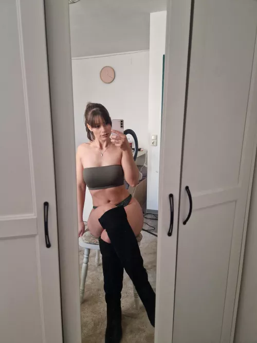 one of my favorite boots by lanbotdevminer