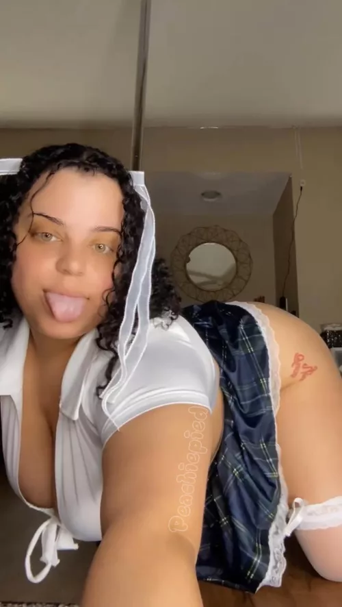 Play under my skirt by Peachiepied