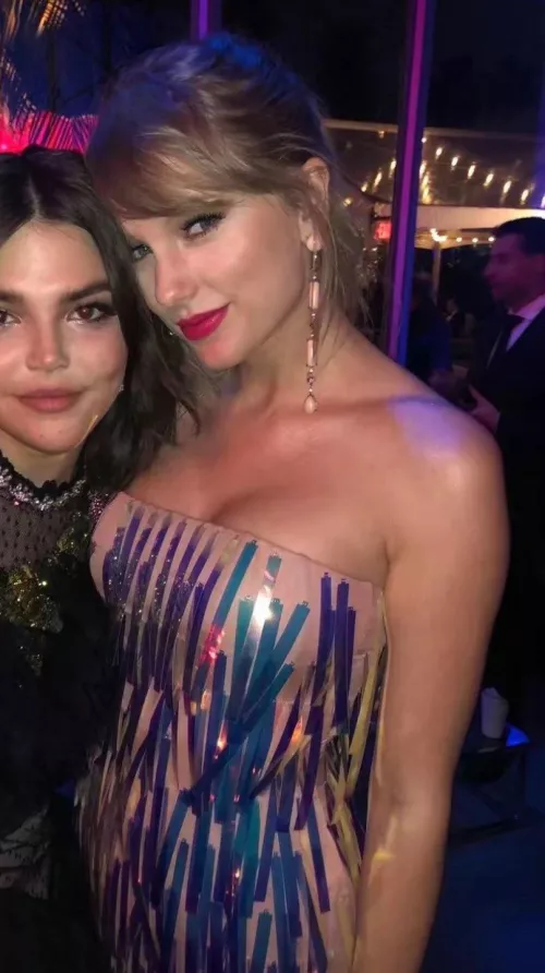 Taylor Swift by Commercial-Key949