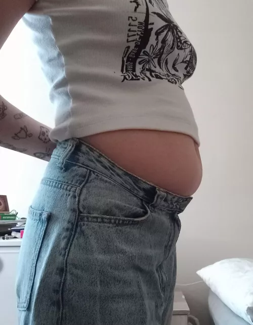 The number of comments here will be about my belly, so many spoons of Nutella I will eat for a night snack 🤫 by Any-Job-5054