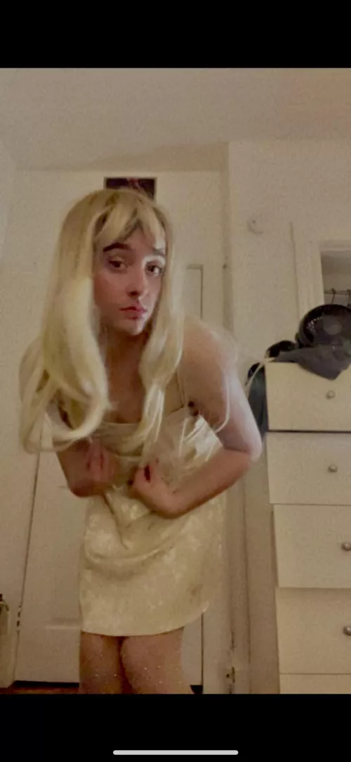 This dress makes me feel so girly ☺️ by Confident_Marzipan58