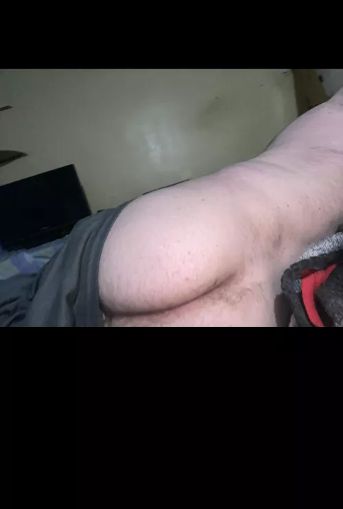 Walk into my room by TheMordorian