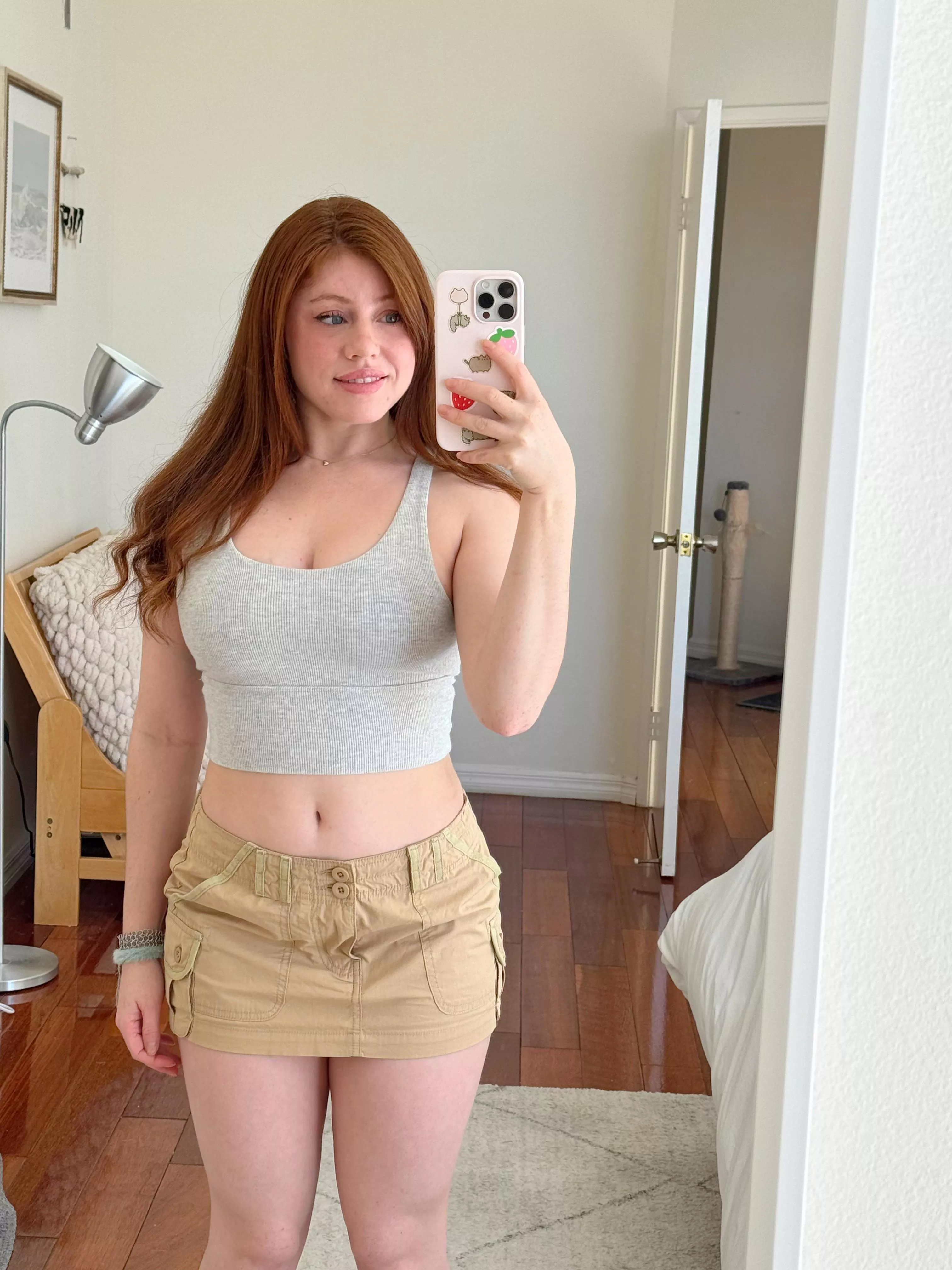 When I go out I try to rock my pale skin with pride! usually do this with a mini skirt 😋 posted by PhDprincess_