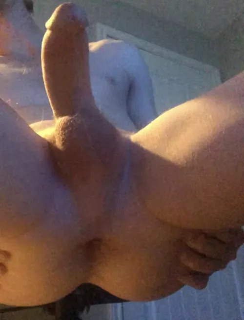 Who could fuck my ass best? Team dick? Or team strap on?[M27] by RedD196