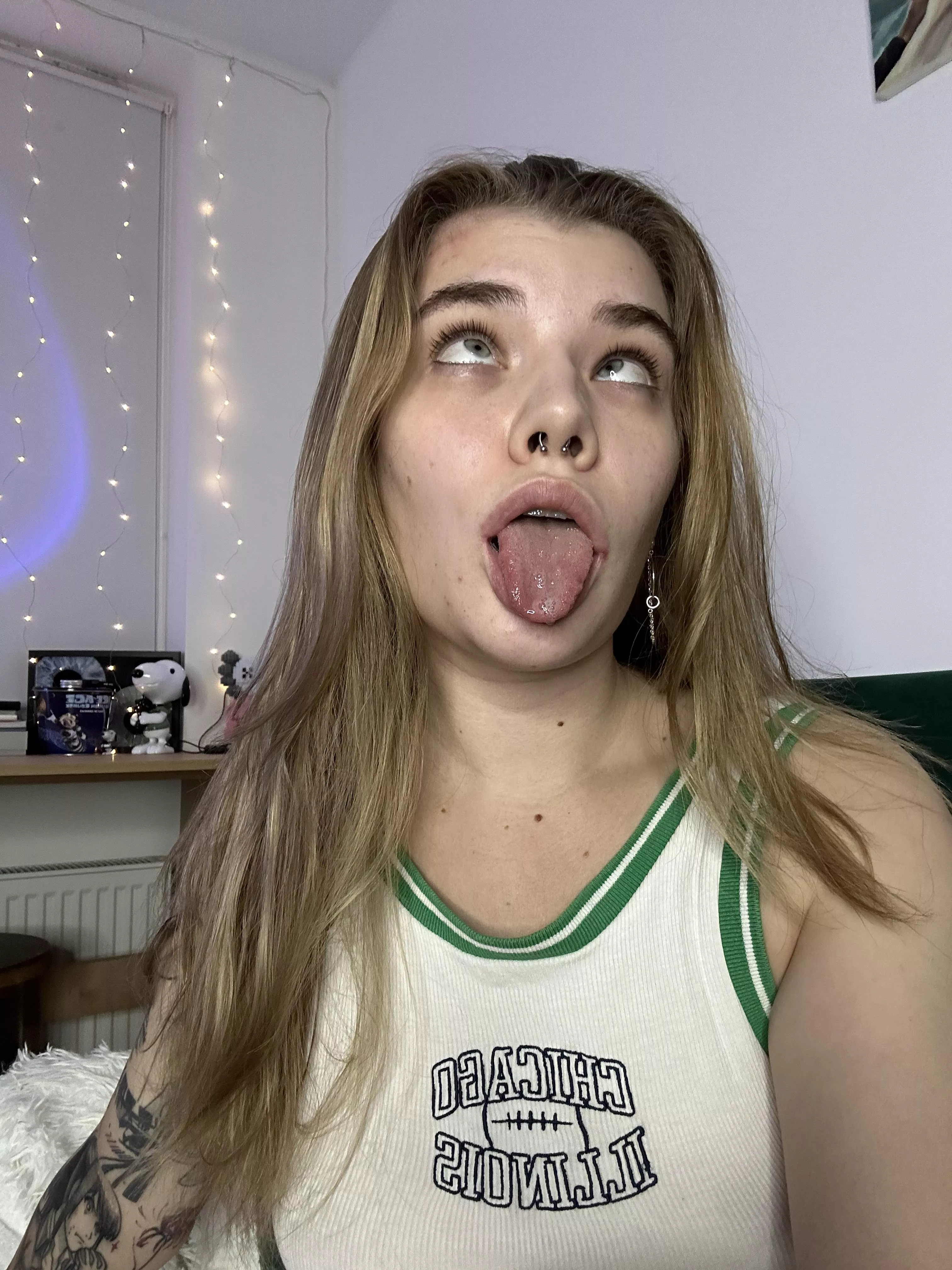 Would you bust on my face? posted by HotFoxieLady