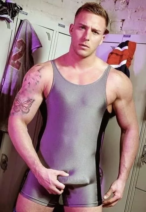 Wrestler in locker room  posted by PeteGuy23