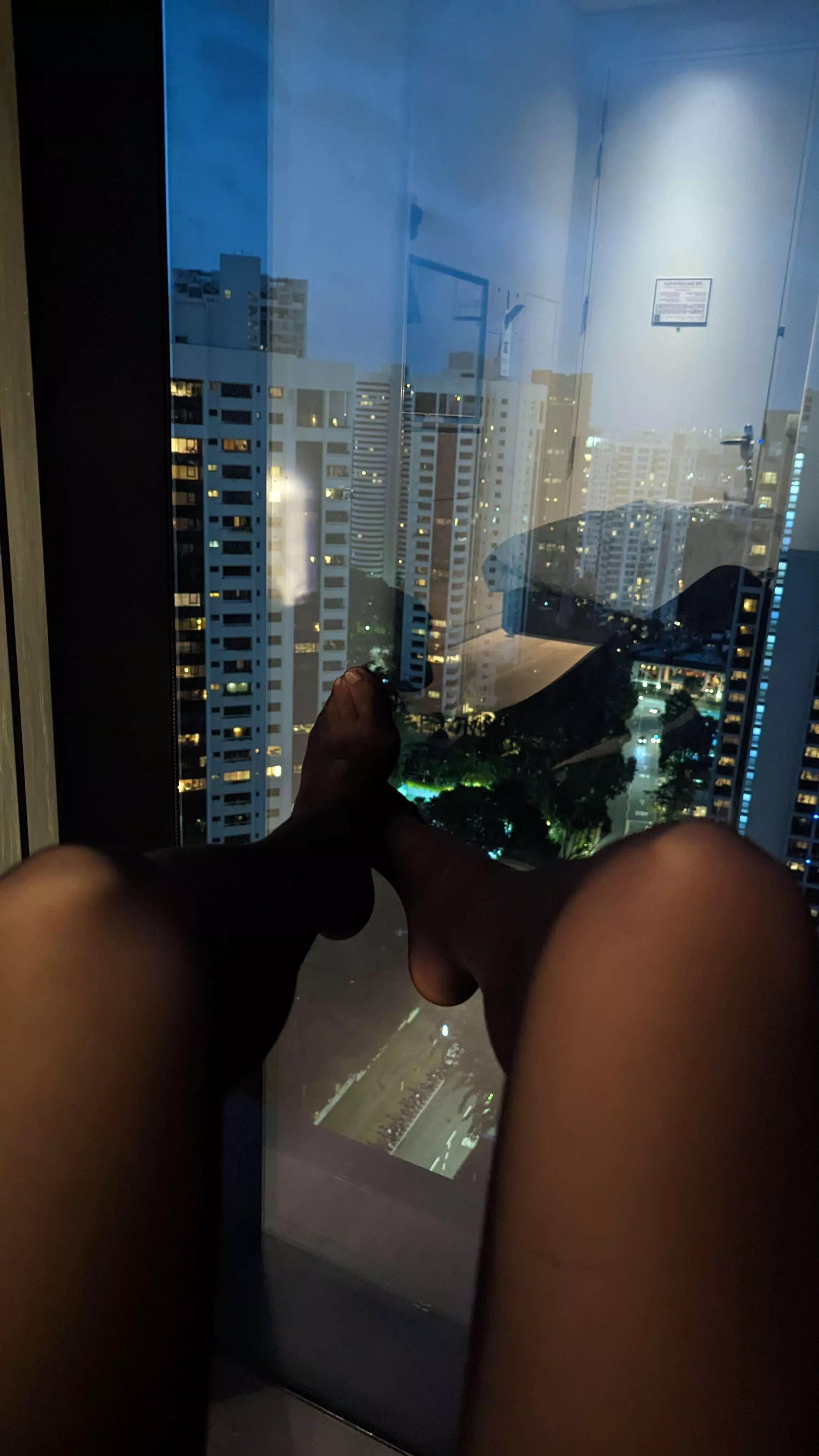 You see this from your window, what's your next move? posted by MarielleFeet