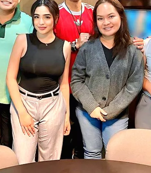 20+ yrs age difference  by Funny_Shoe1772