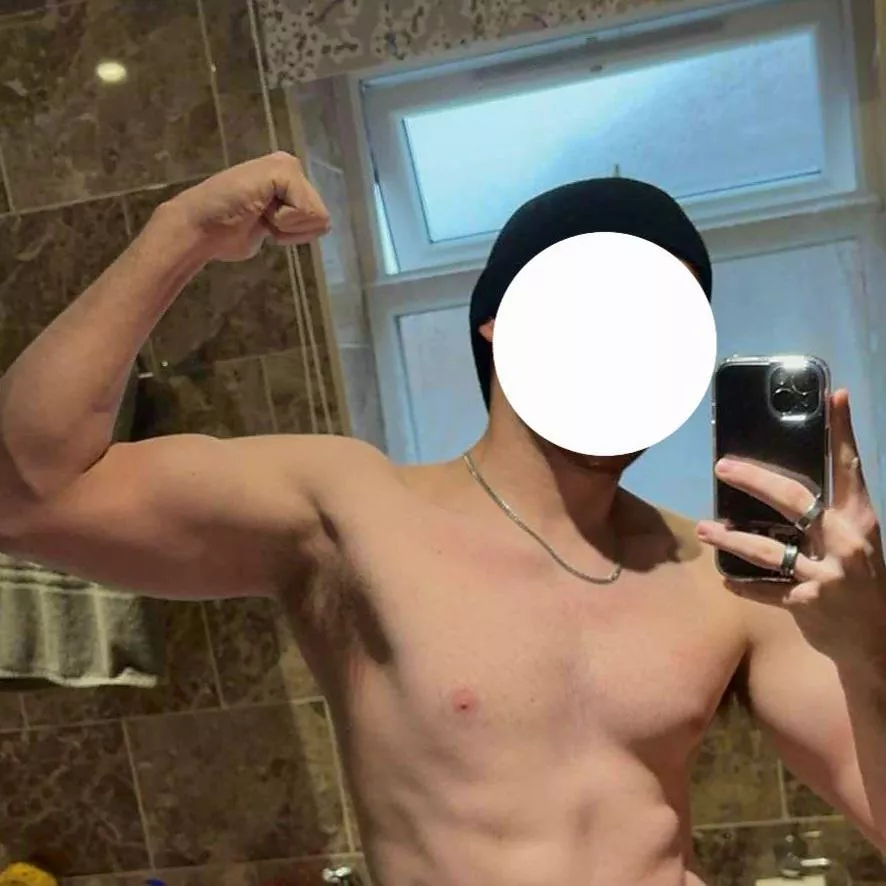 23 UK Bi. Masc send Face. @G4L63 posted by g4l63