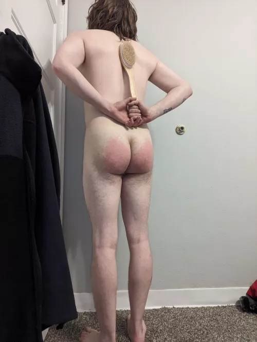 25 male needs someone to spank me from Indiana hmu. by Ecstatic-Ad4620