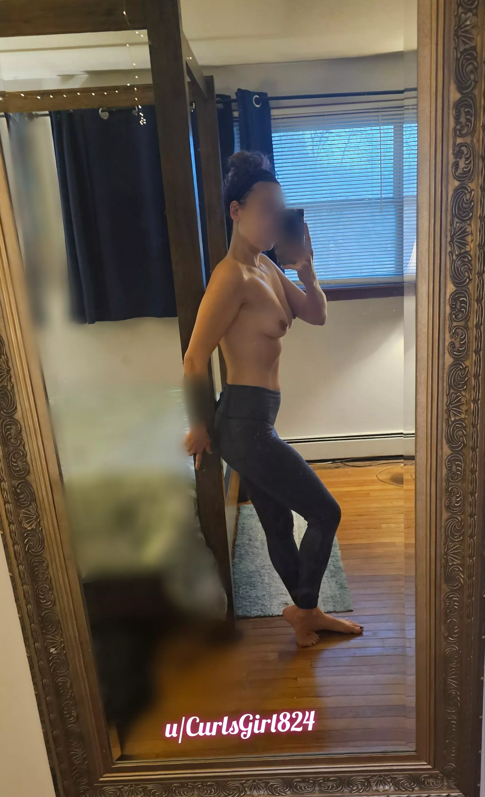 Anyone free to coach me in the gym? I think we should start of[f] with some stretches. posted by CurlsGirl824
