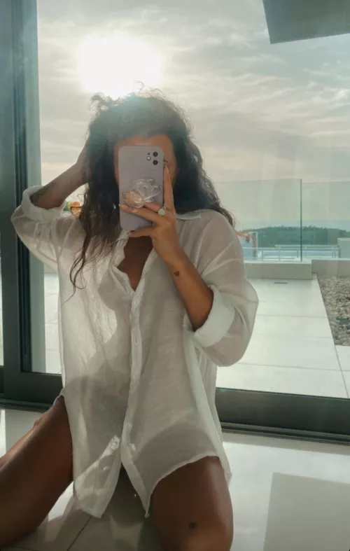 Balcony light  by thesewerealltaken