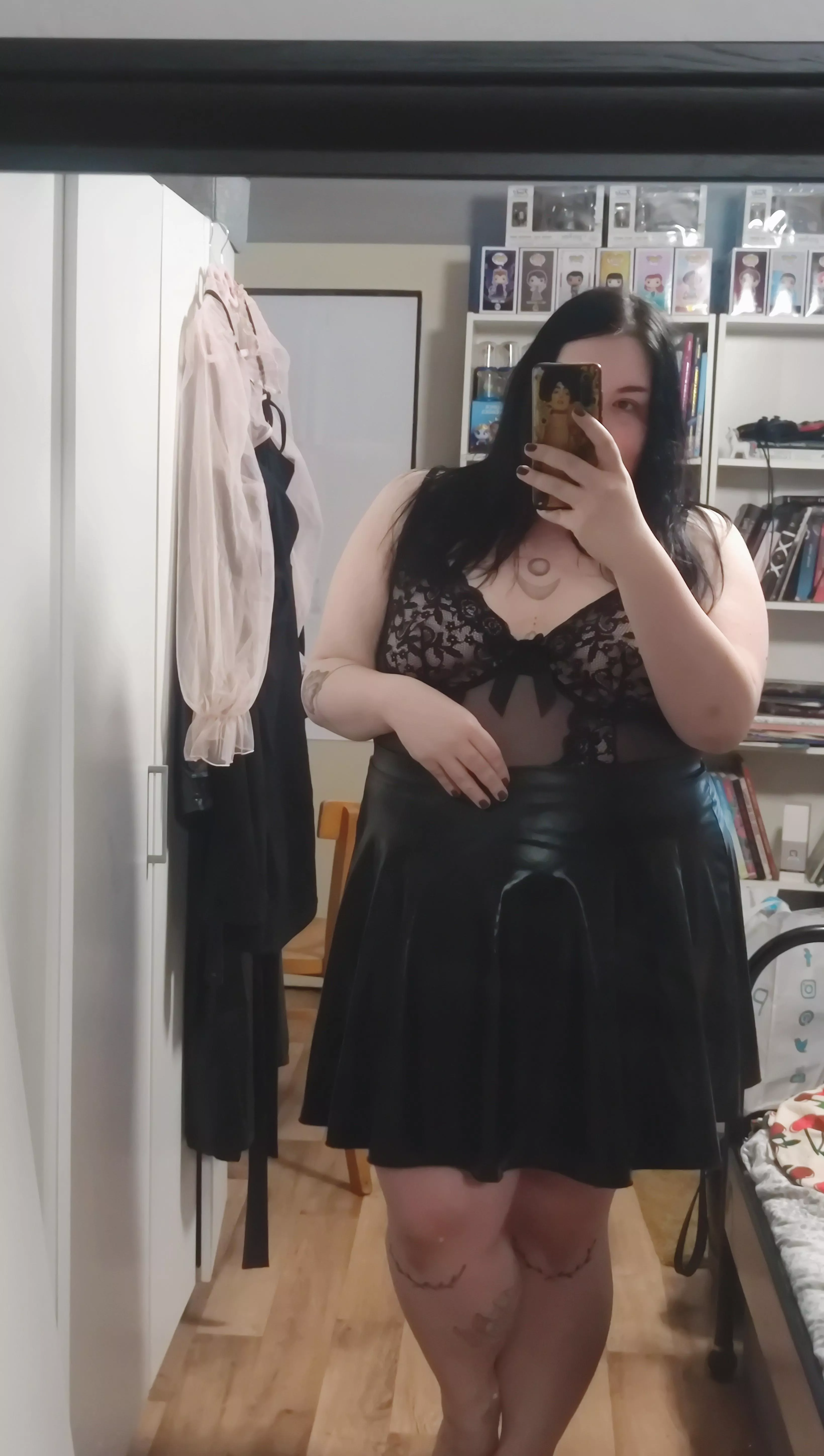 Cute fit for the night posted by PrinceznaViktorka