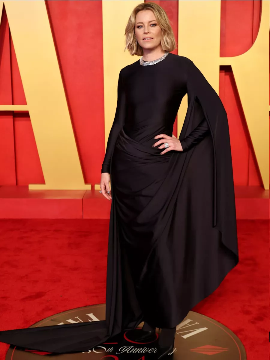 Elizabeth Banks posted by Ree-Ko