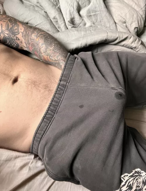 Feed back from the secret wives and hot moms.. you like a bulge with a drip 😈 by macncheeeseee