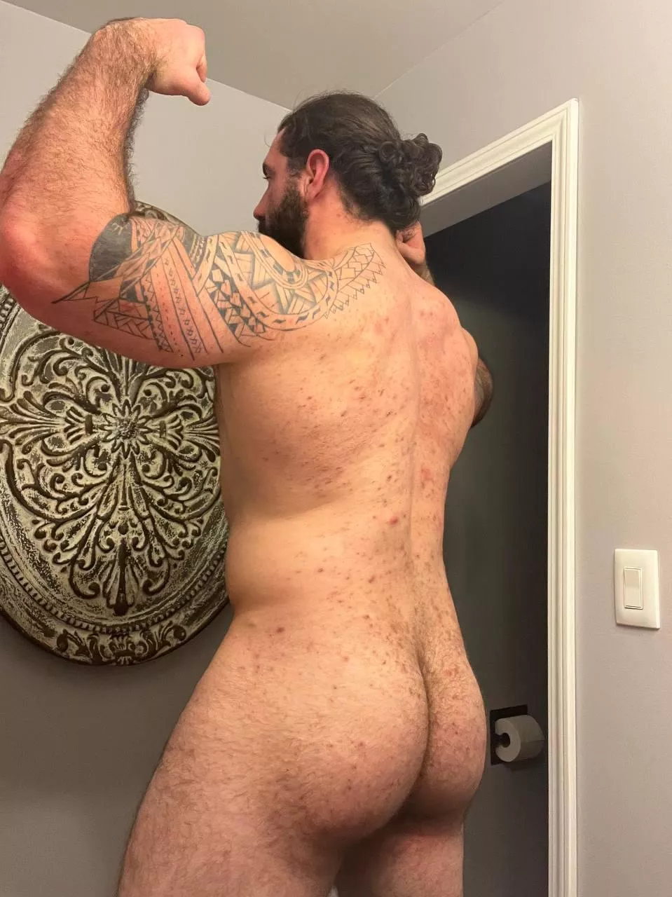 Finally a group that appreciates the hairy ass posted by dylanmarkss