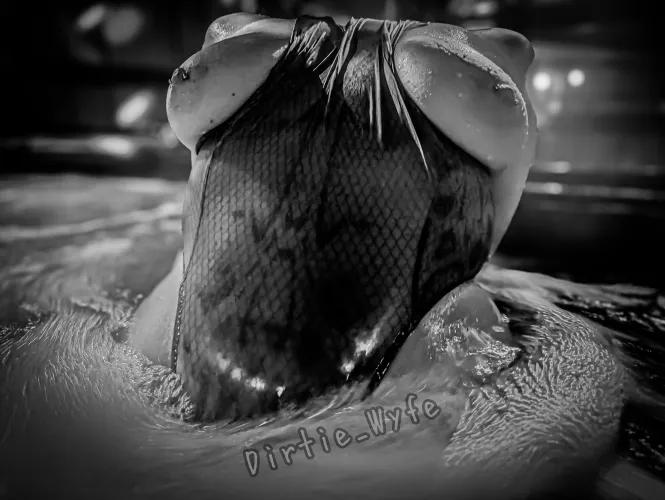 Flashing my tits in the hot tub by Dirtie_Wyfe