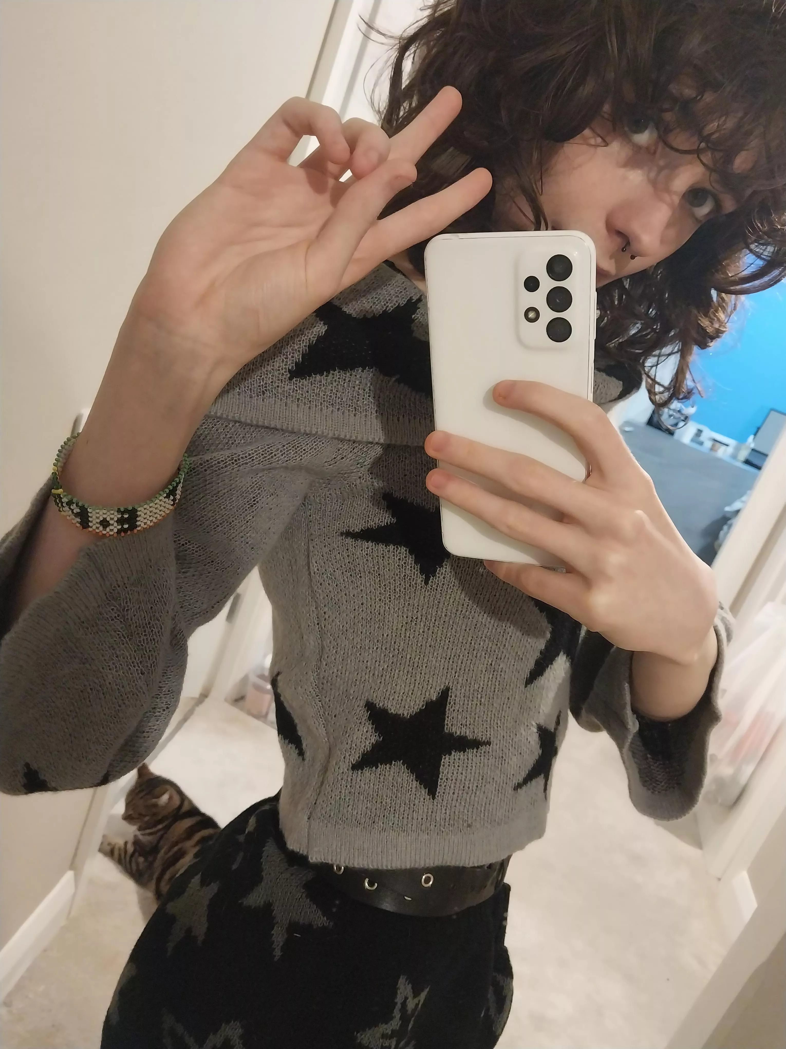 Got new clothes (kitty for scale) posted by Wankmasta69