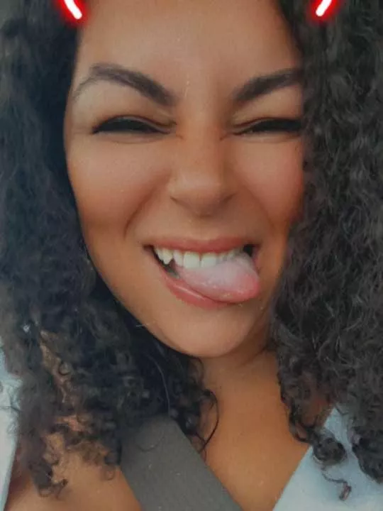 Happy Sunday 😁  posted by SweetEbony23