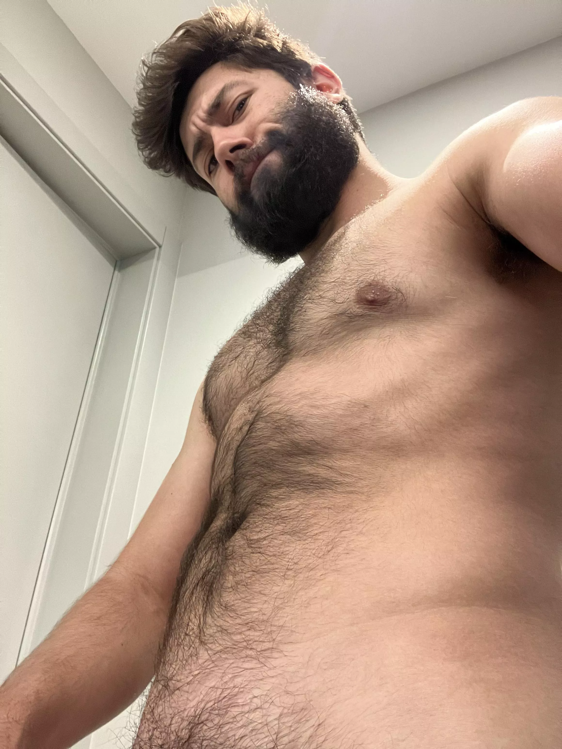 Hello⚡️ posted by AxlRagnarok