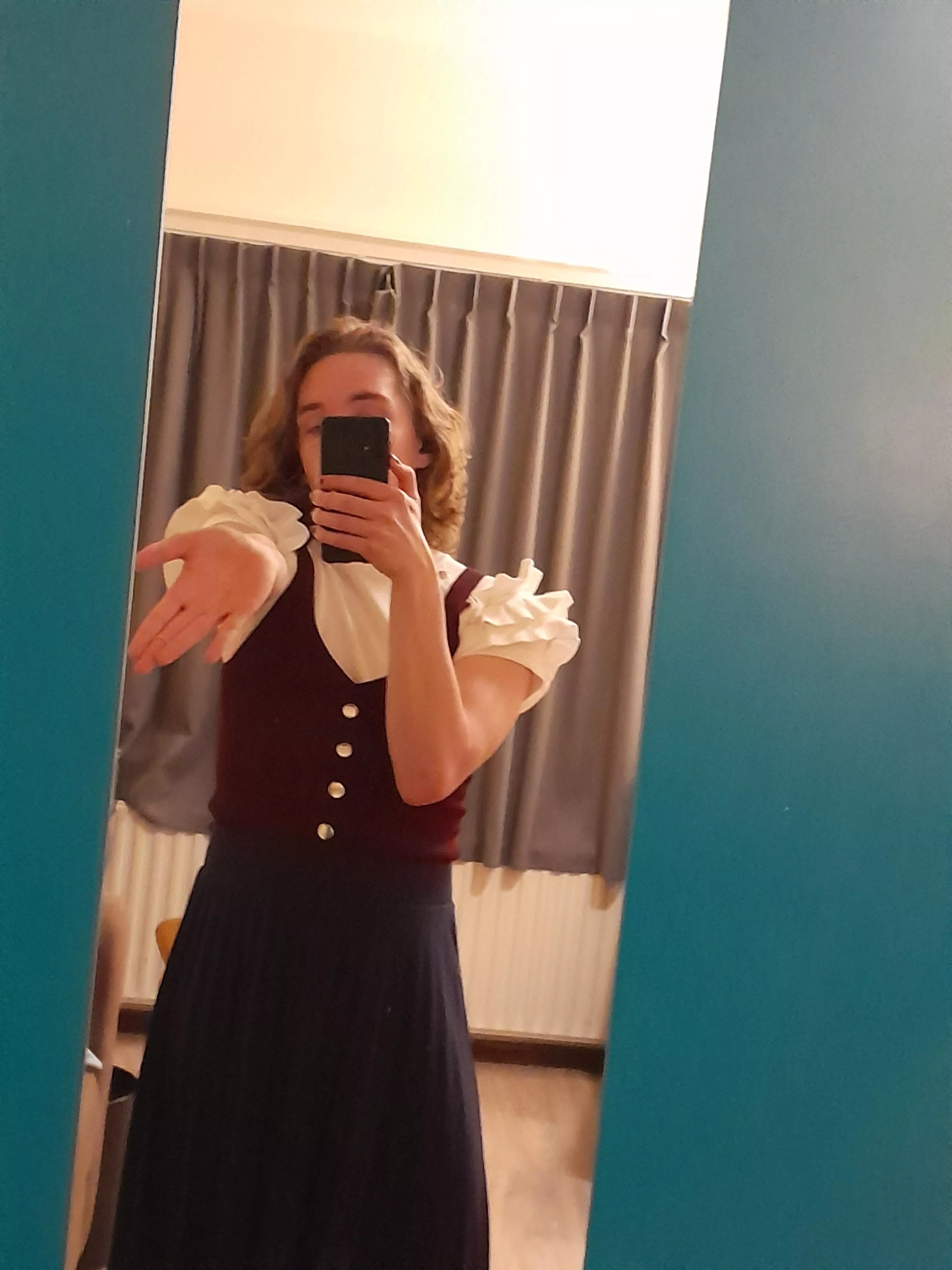 Hello 🤩🤩 posted by LikeMeSure