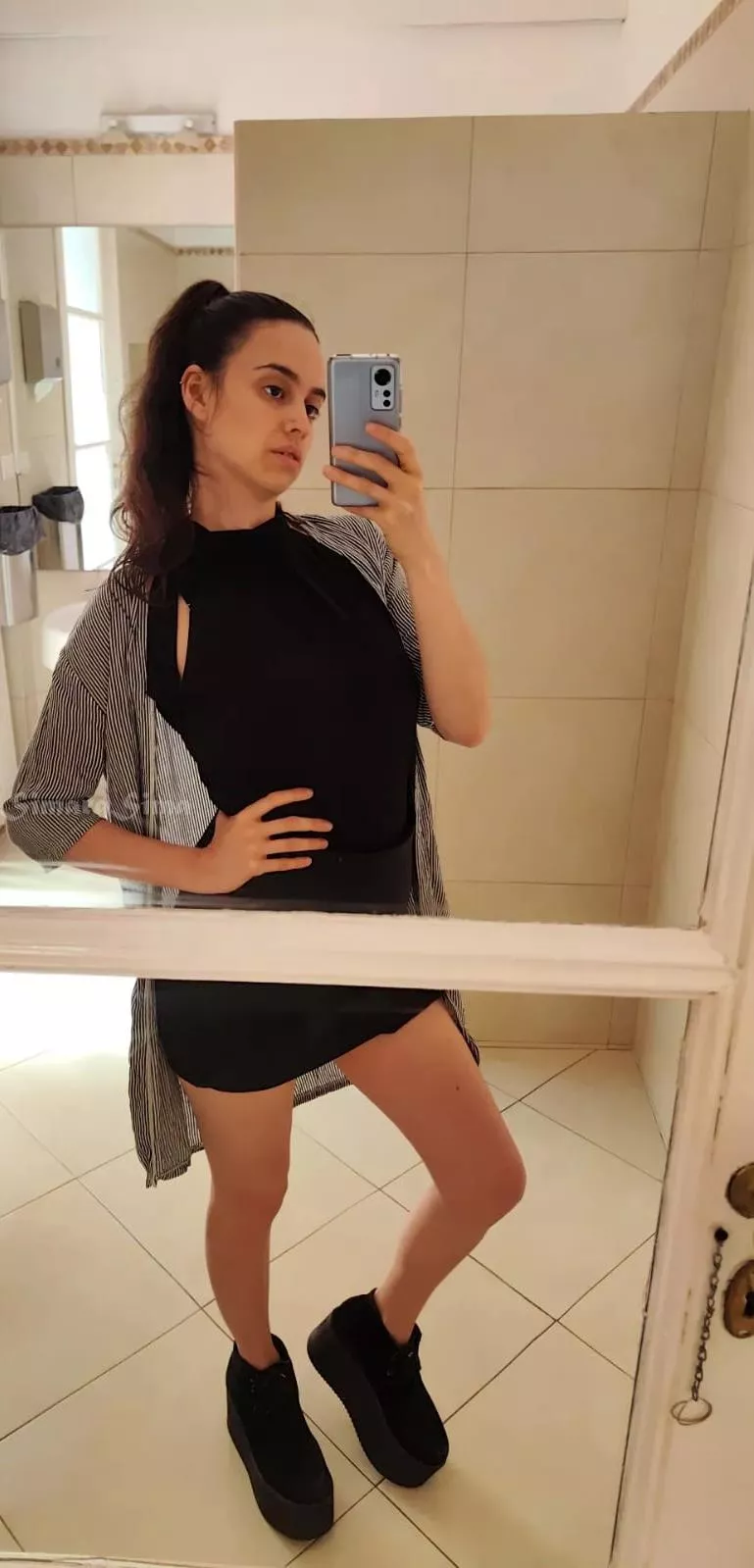 Hiding from my boss in the bathroom 😋😏 posted by simarasima