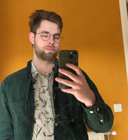 Hope you have a great start of the week ☺️ by EarthyOtter