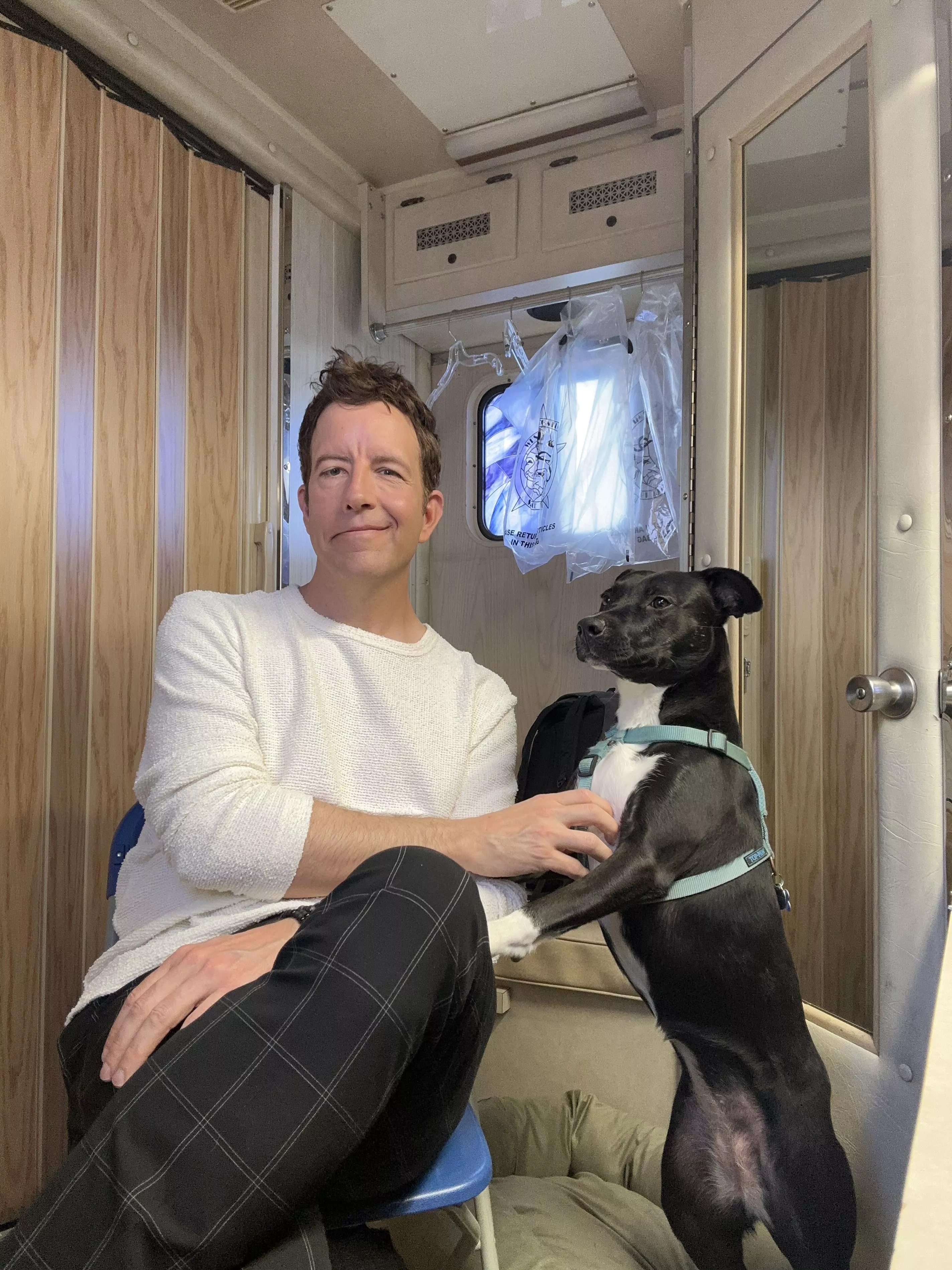 I got to be on a TV show this week and they let me bring my puppy. She stayed in my trailer with a brand new doggie bed while I was on set 😊🐶 posted by TravisRichey