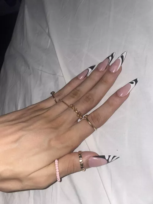 i want to stroke your cum onto my cumslut nails so bad 🤤 by chloeb313