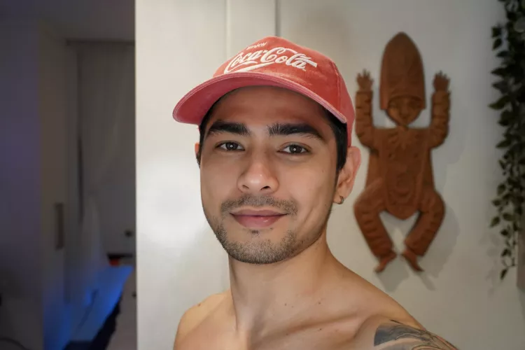 Just a reminder that kindness is free, hope ya'll have a great weekend. by king_leo_ace88