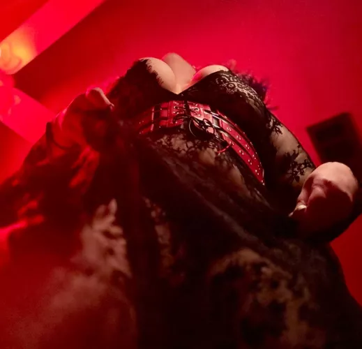 kneel for me by BelleBordeaux3