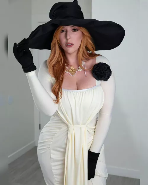 Lauren Phillips by ragilragu