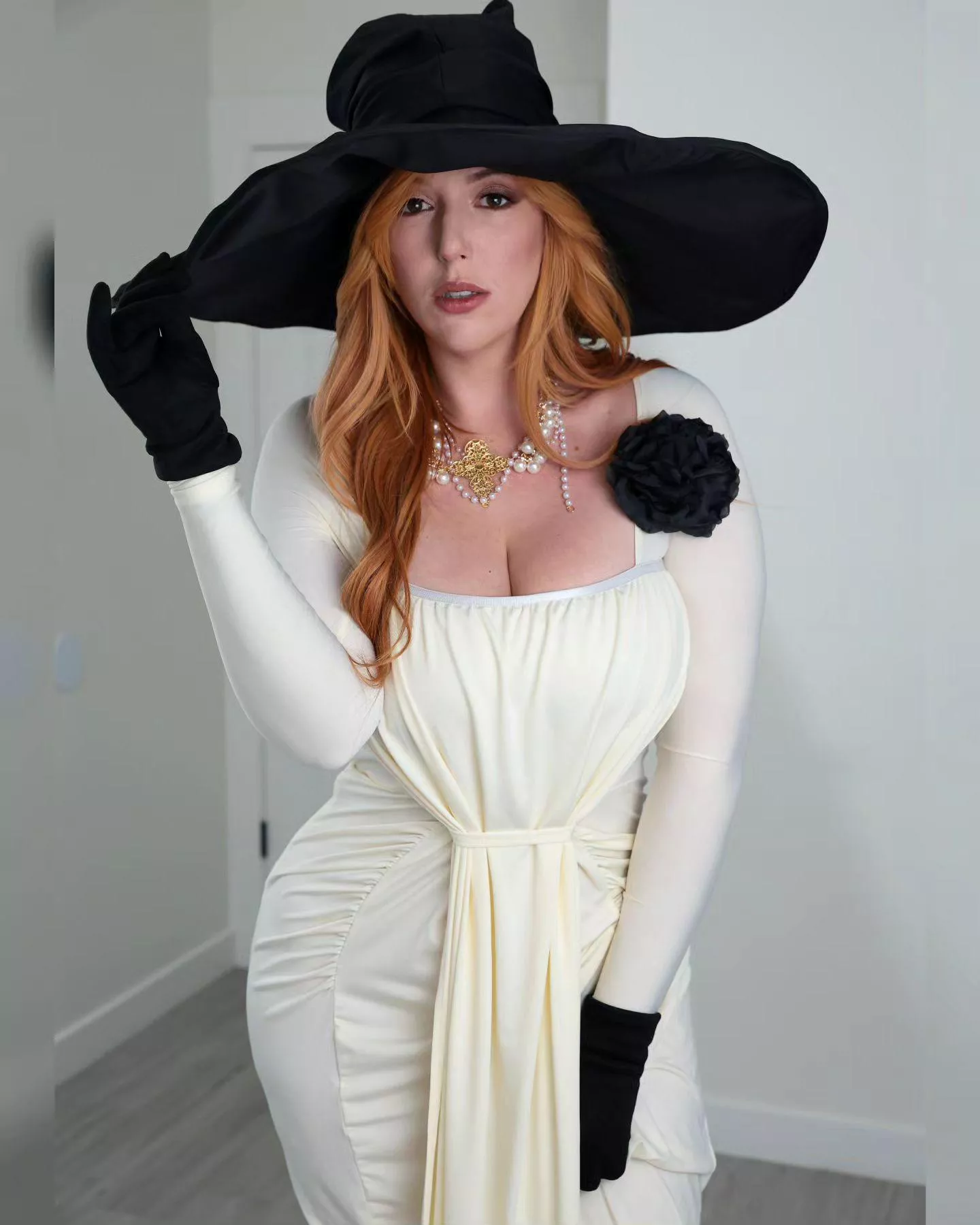 Lauren Phillips posted by ragilragu