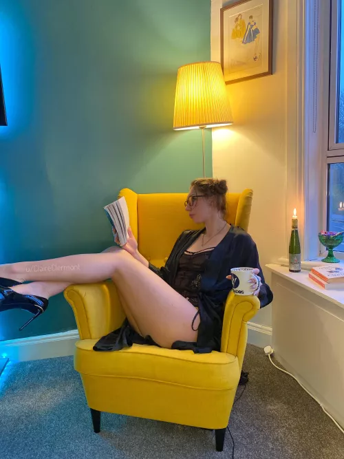 Long legs and loungewear [F] 5’10 by ClaireClermont