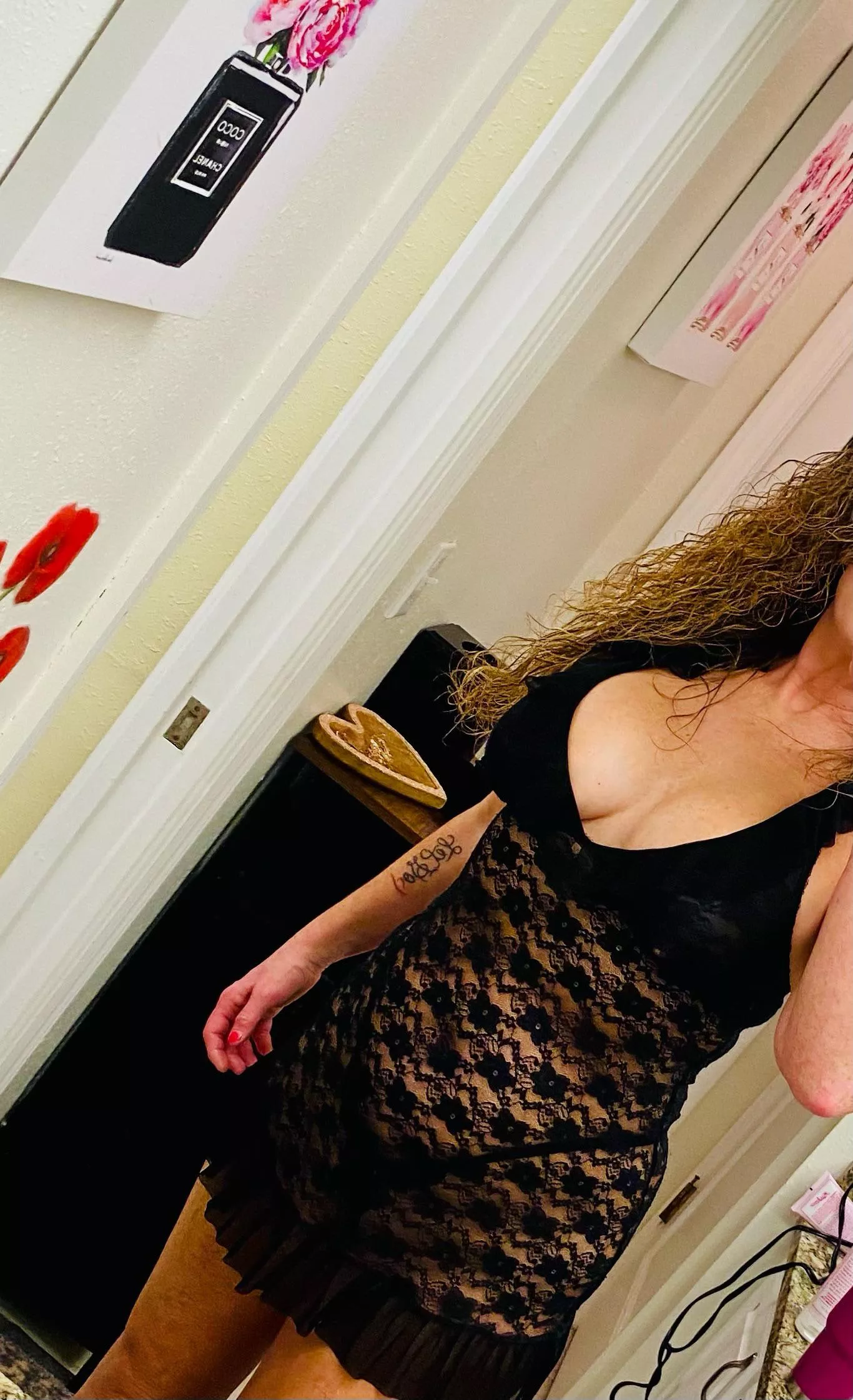 Love to play on cam and sext posted by Redhottcouple